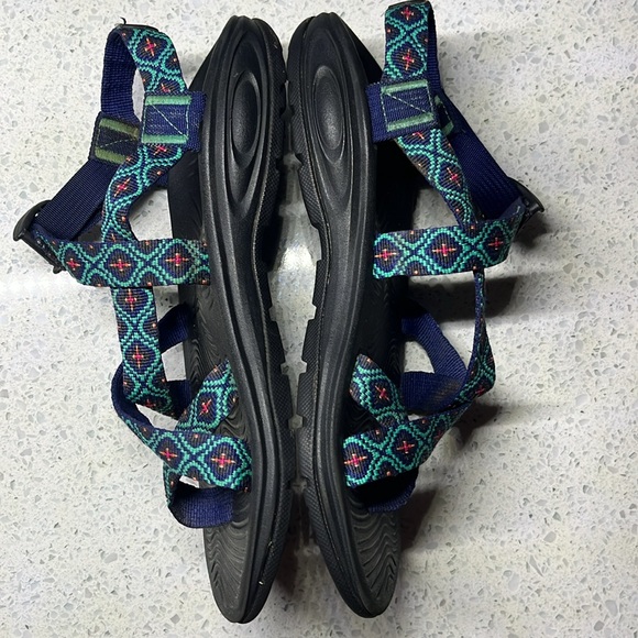 💙💙 Chaco Sandals 💙💙 - Picture 3 of 6